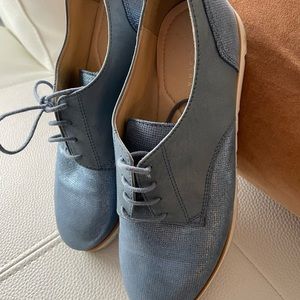 Geox Shoes Size 37
